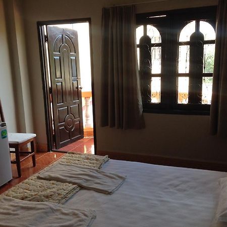 La Gondola Guesthouse Vientiane Exterior photo